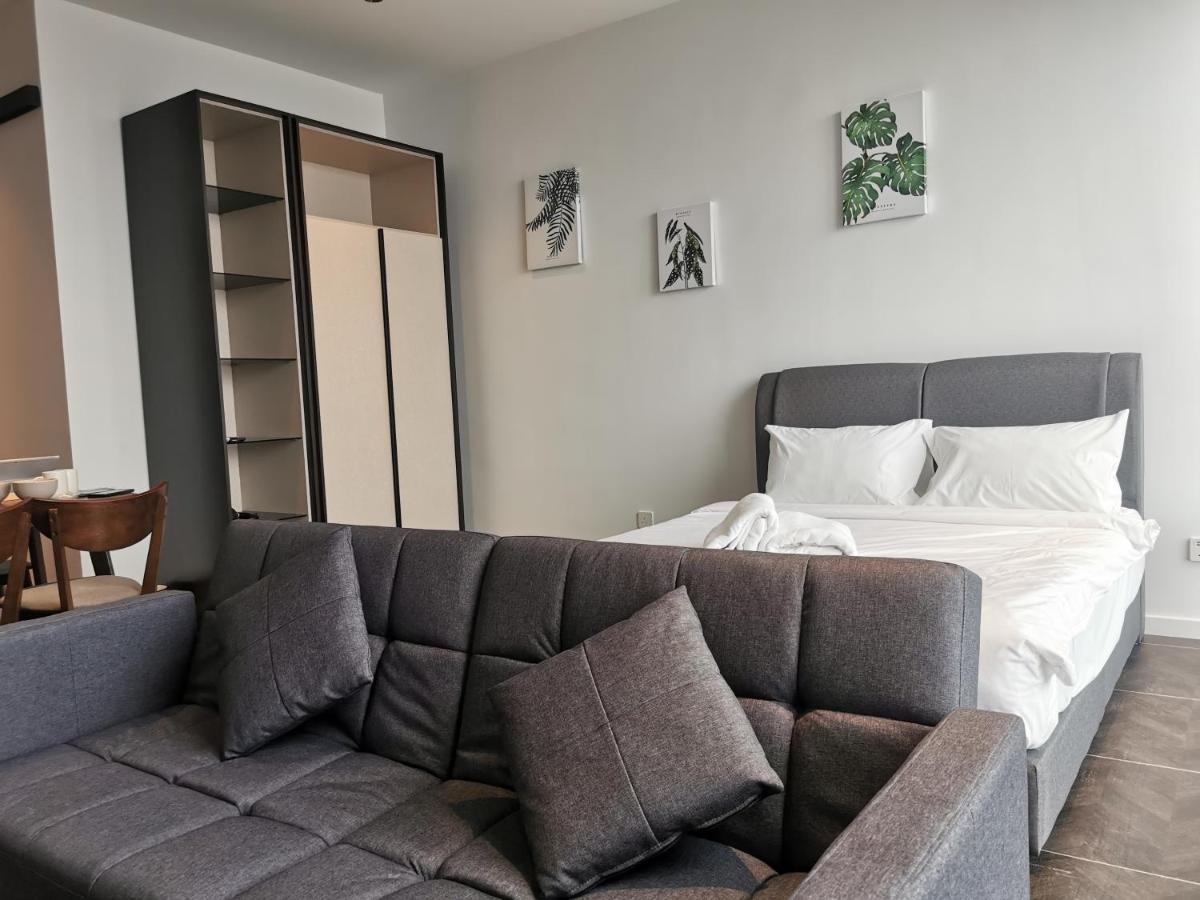 Scarletz Suites Klcc By De Harlequins Guesthouse Куала Лумпур Екстериор снимка