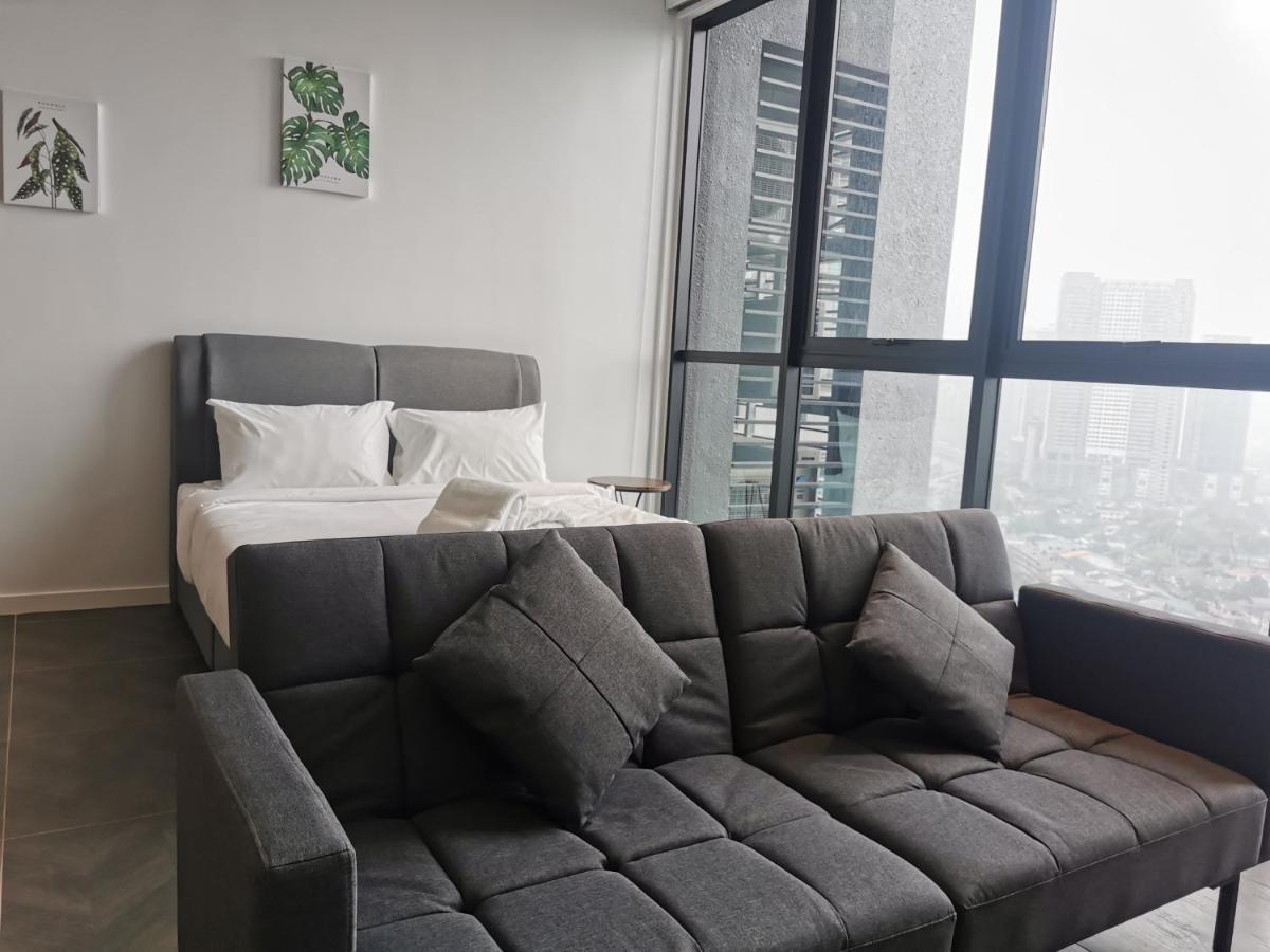 Scarletz Suites Klcc By De Harlequins Guesthouse Куала Лумпур Екстериор снимка