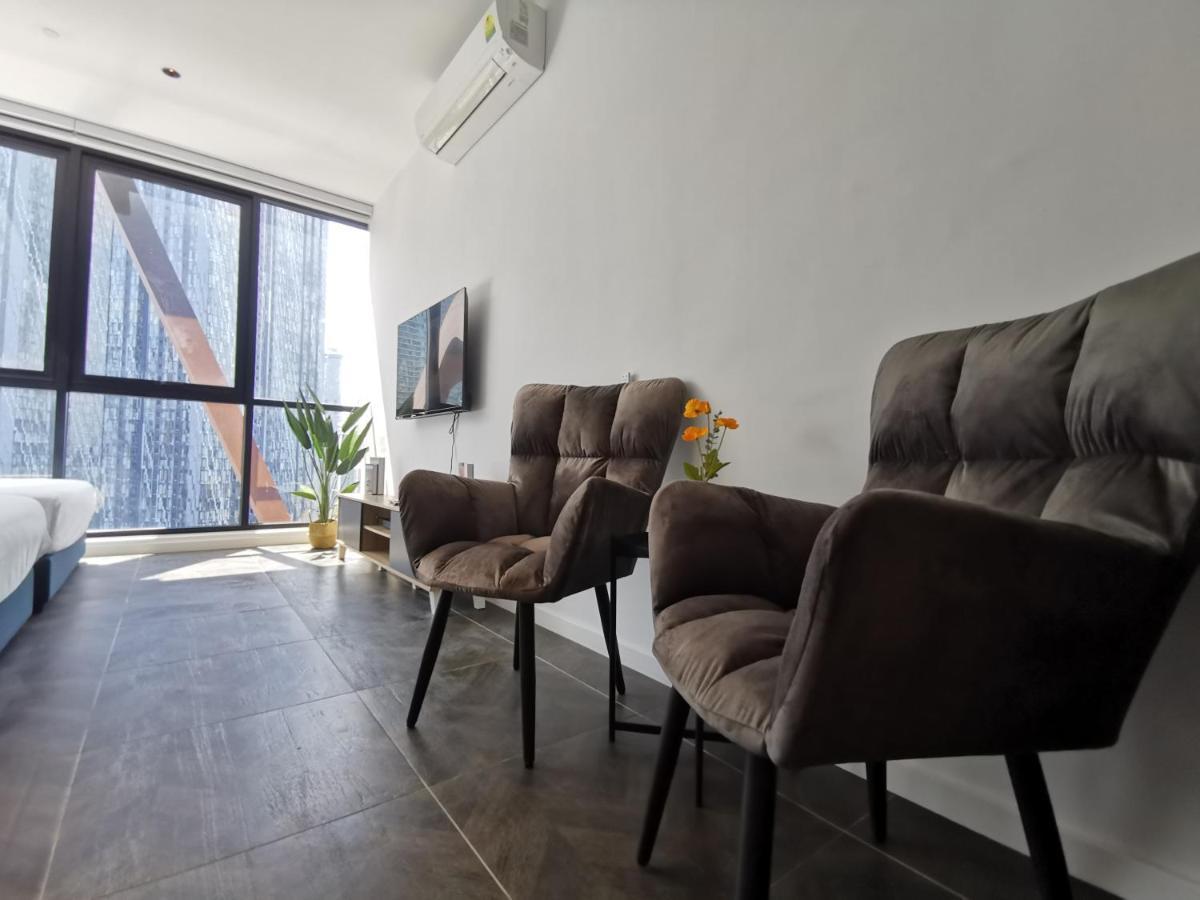 Scarletz Suites Klcc By De Harlequins Guesthouse Куала Лумпур Екстериор снимка