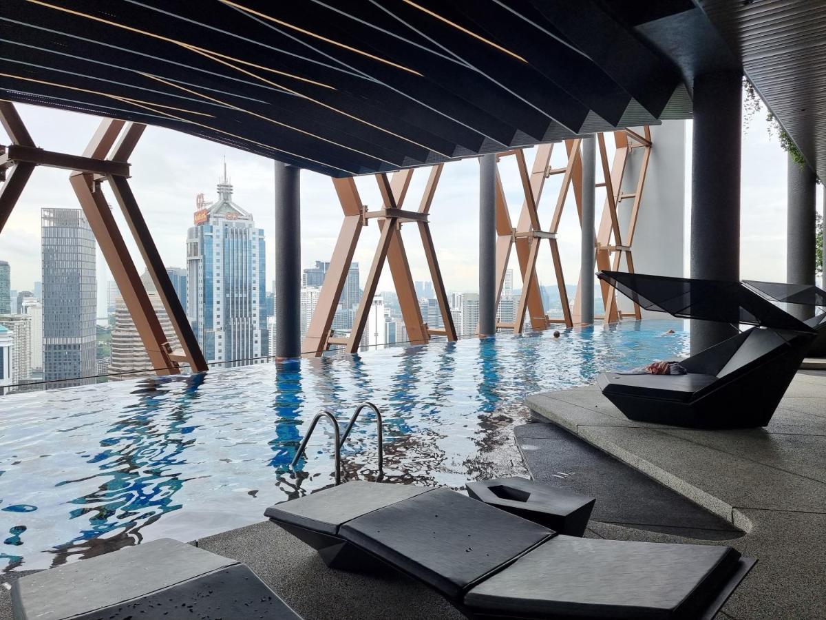 Scarletz Suites Klcc By De Harlequins Guesthouse Куала Лумпур Екстериор снимка