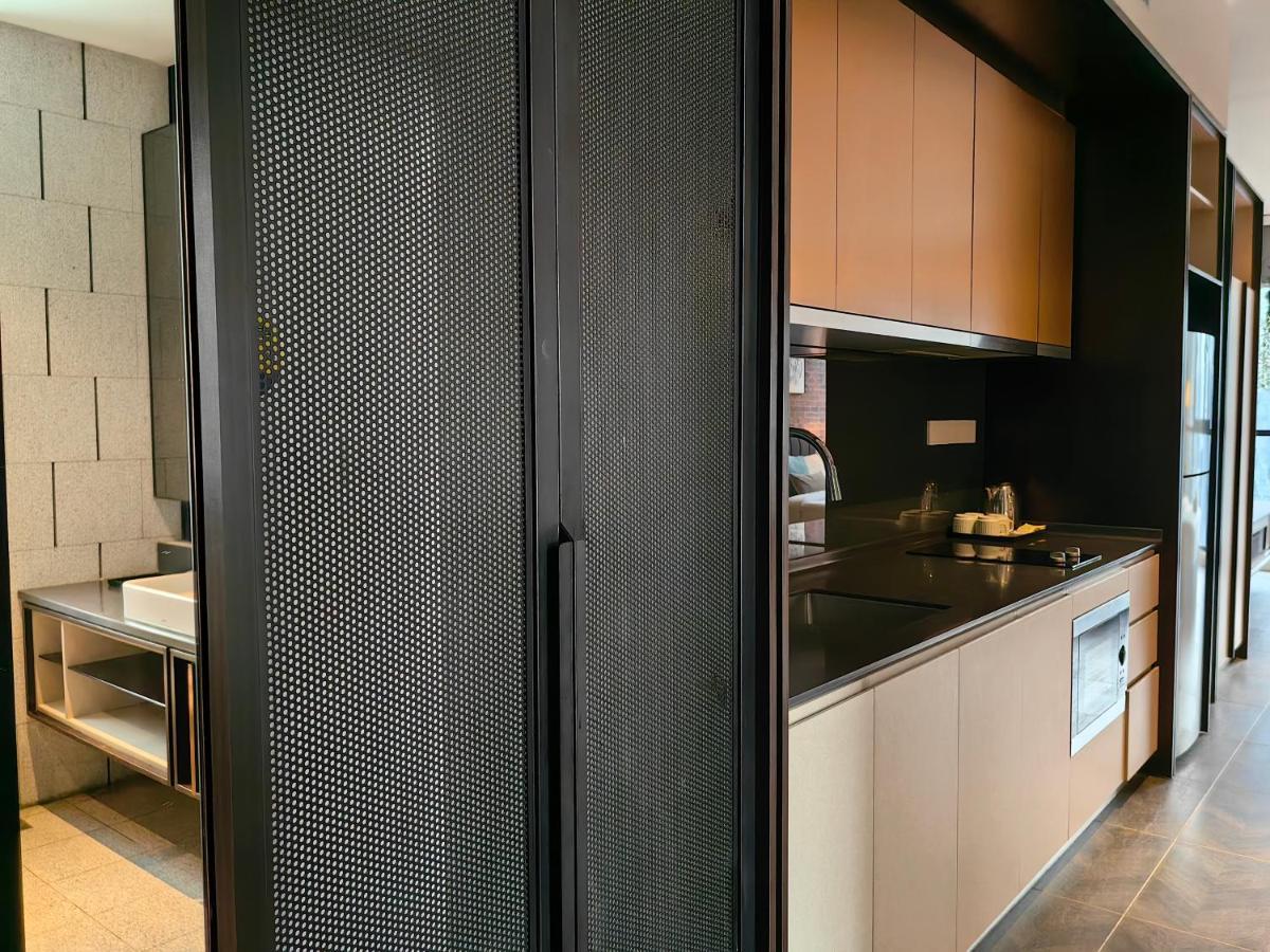 Scarletz Suites Klcc By De Harlequins Guesthouse Куала Лумпур Екстериор снимка