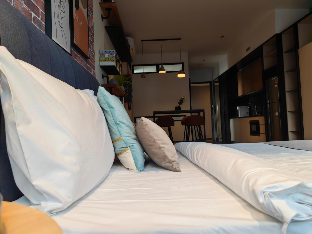 Scarletz Suites Klcc By De Harlequins Guesthouse Куала Лумпур Екстериор снимка