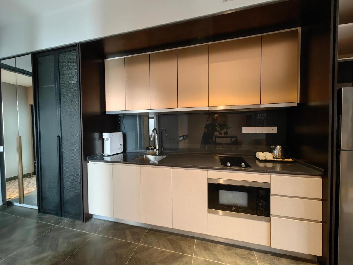 Scarletz Suites Klcc By De Harlequins Guesthouse Куала Лумпур Екстериор снимка