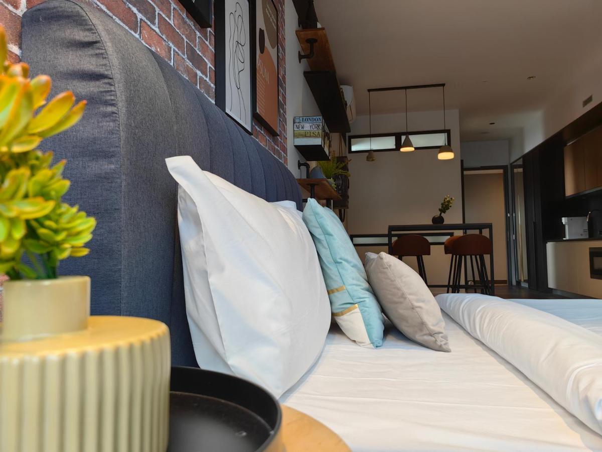 Scarletz Suites Klcc By De Harlequins Guesthouse Куала Лумпур Екстериор снимка