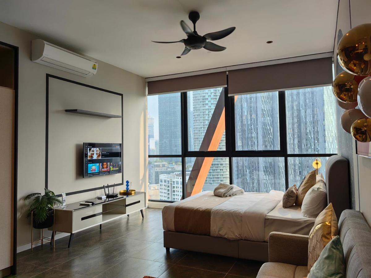 Scarletz Suites Klcc By De Harlequins Guesthouse Куала Лумпур Екстериор снимка